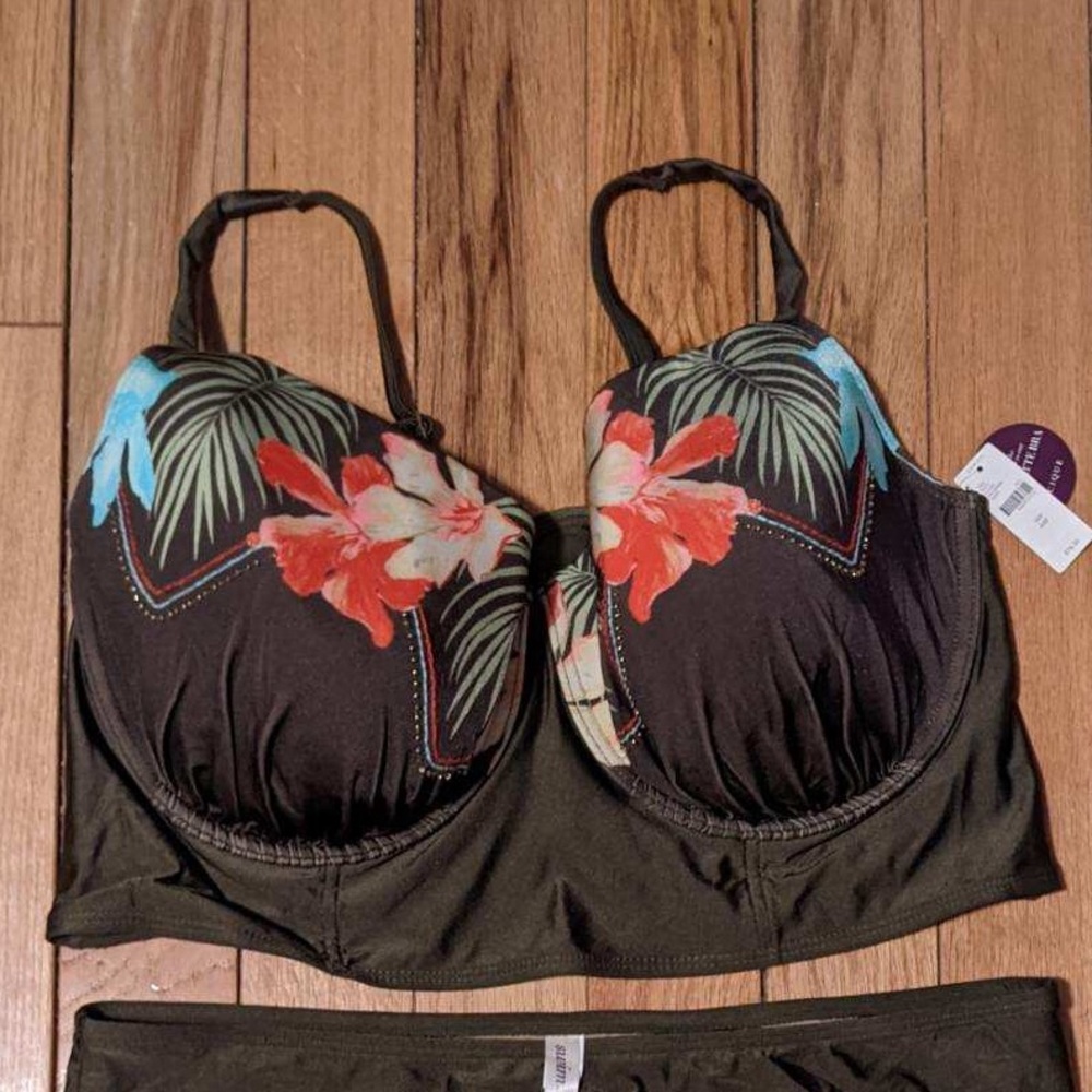 NWT Cacique Olive Floral Print Bikini Top in 44F
